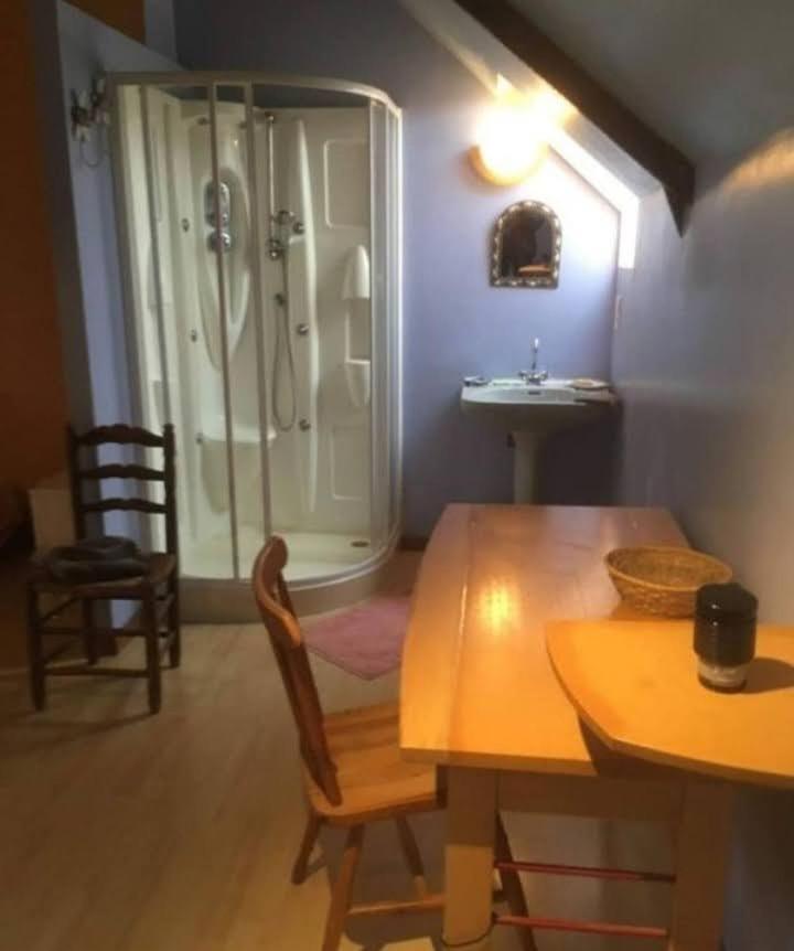 Séjour chez l'habitant Chambre Chez L'Habitant Rueyres